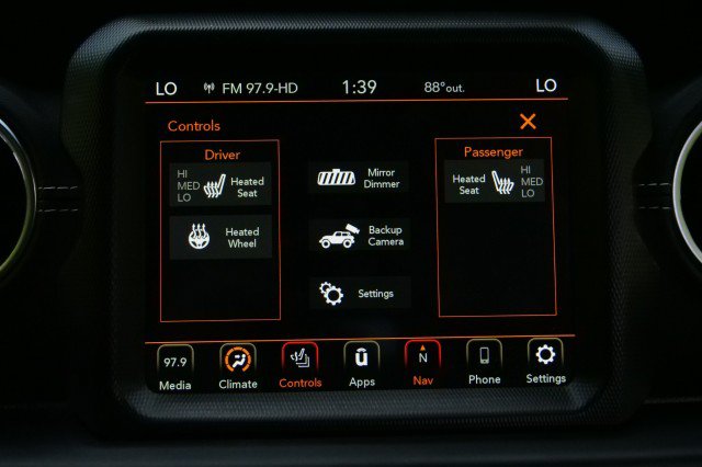 Used 2022 Jeep Wrangler Unlimited Sahara w/ Cold Weather Group AWD/4WD image 17