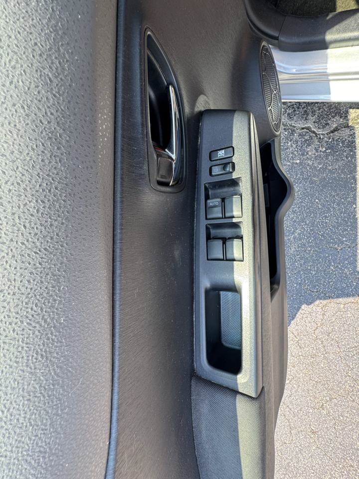 Used 2014 Toyota Yaris SE FWD image 17