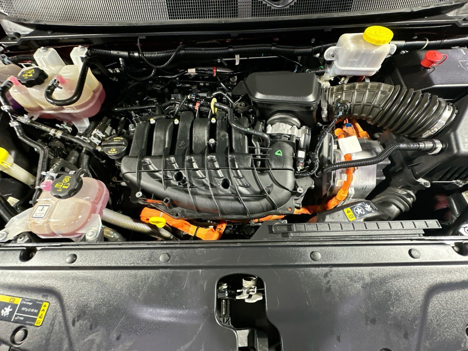 Used 2021 Chrysler Pacifica Touring-L image 40