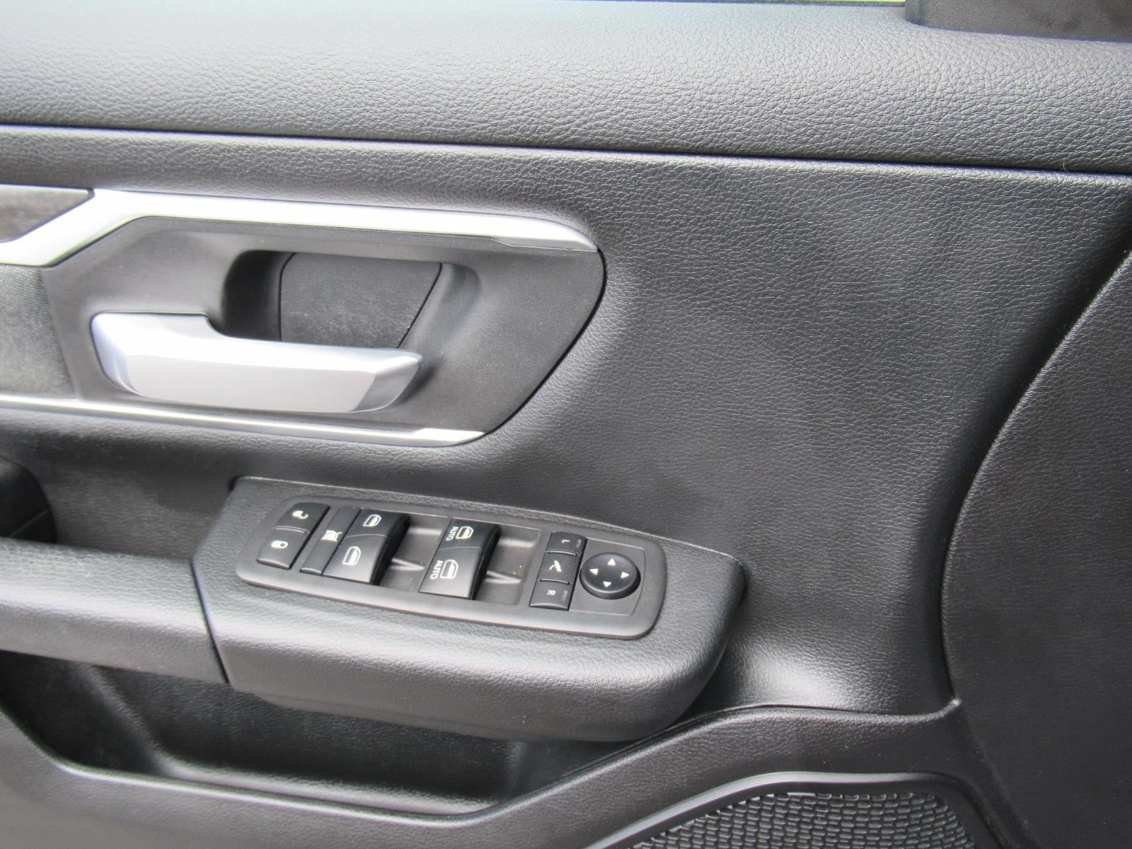 Used 2021 RAM 1500 Big Horn AWD/4WD image 23