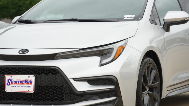 Used 2024 Toyota Corolla SE FWD image 7