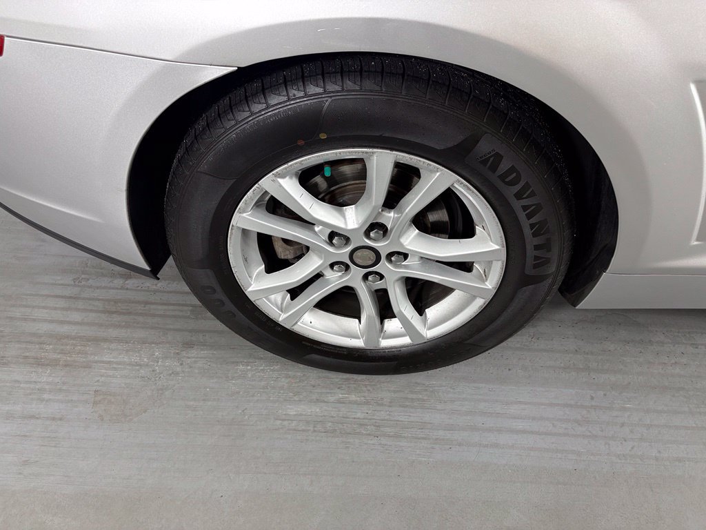 Used 2015 Chevrolet Camaro LT RWD image 11