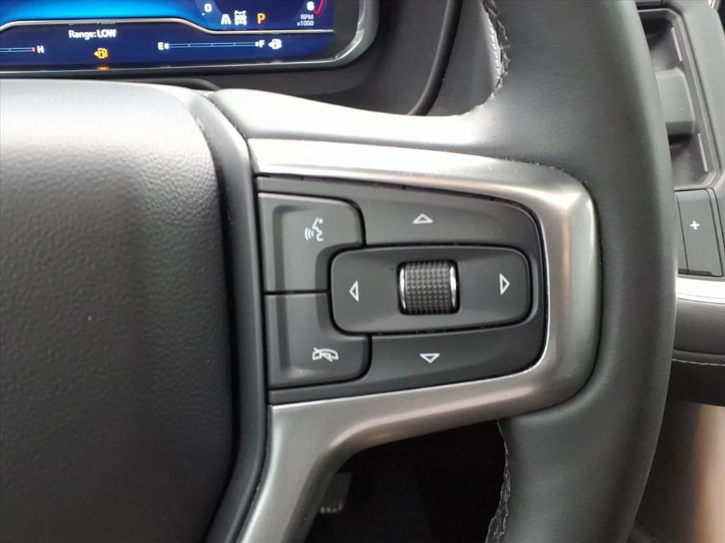 Used 2023 Chevrolet Tahoe LT w/ Luxury Package AWD/4WD image 23