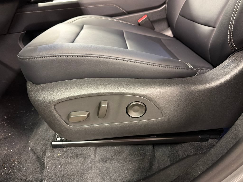 New 2026 GMC Acadia Elevation w/ Black Edition FWD image 23