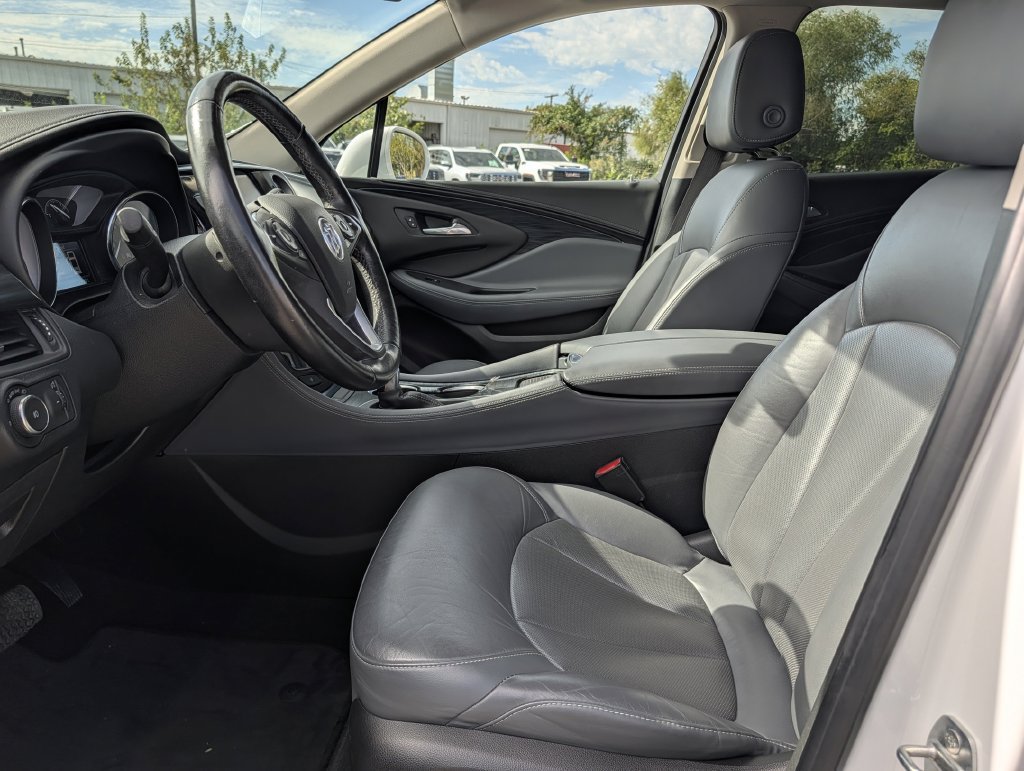 Used 2020 Buick Envision Essence FWD image 26