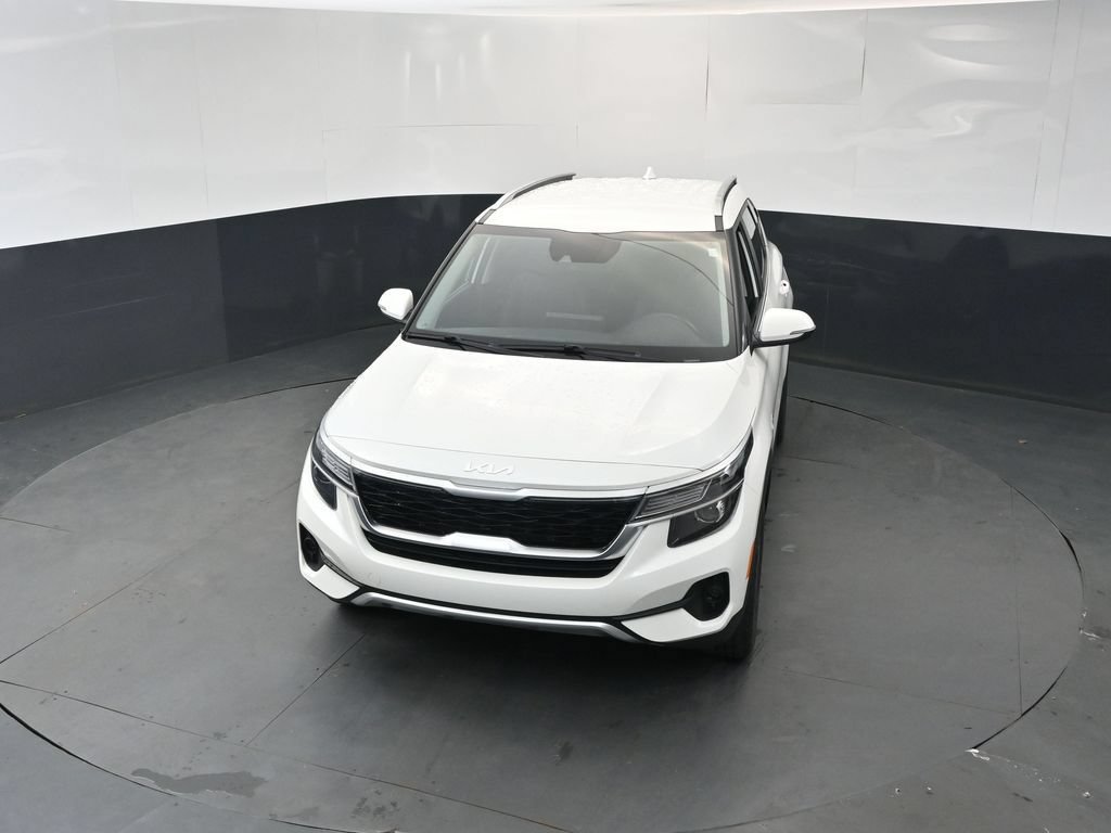 Certified 2023 Kia Seltos S w/ Navigation Package AWD/4WD image 23