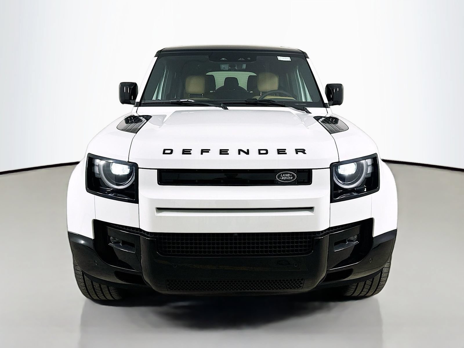 New 2026 Land Rover Defender 130 X-Dynamic SE AWD/4WD image 2
