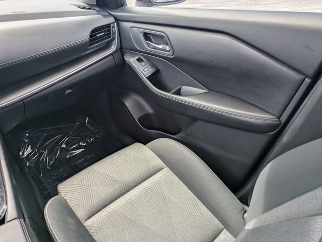 Used 2024 Nissan Rogue SV image 15