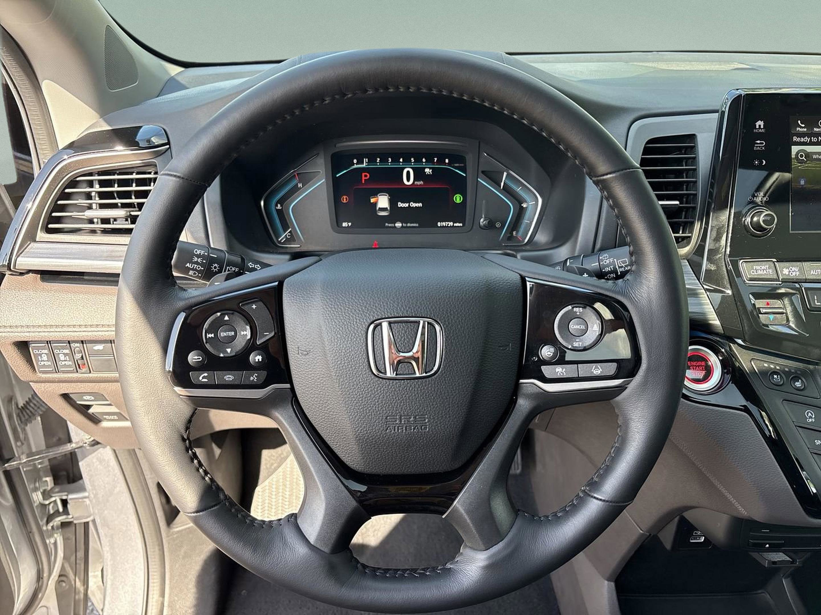 Used 2022 Honda Odyssey Elite image 11