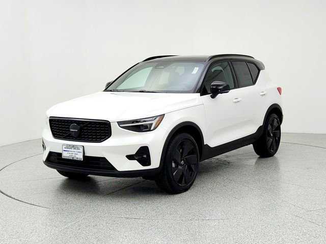 New 2026 Volvo XC40 B5 Ultra w/ Climate Package