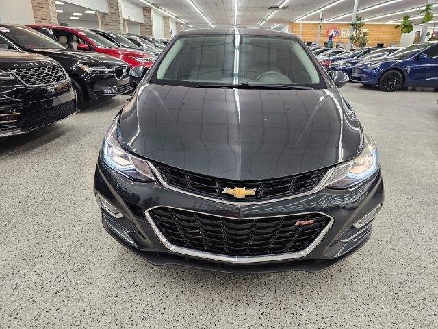 Used 2018 Chevrolet Cruze LT w/ Convenience Package FWD image 2