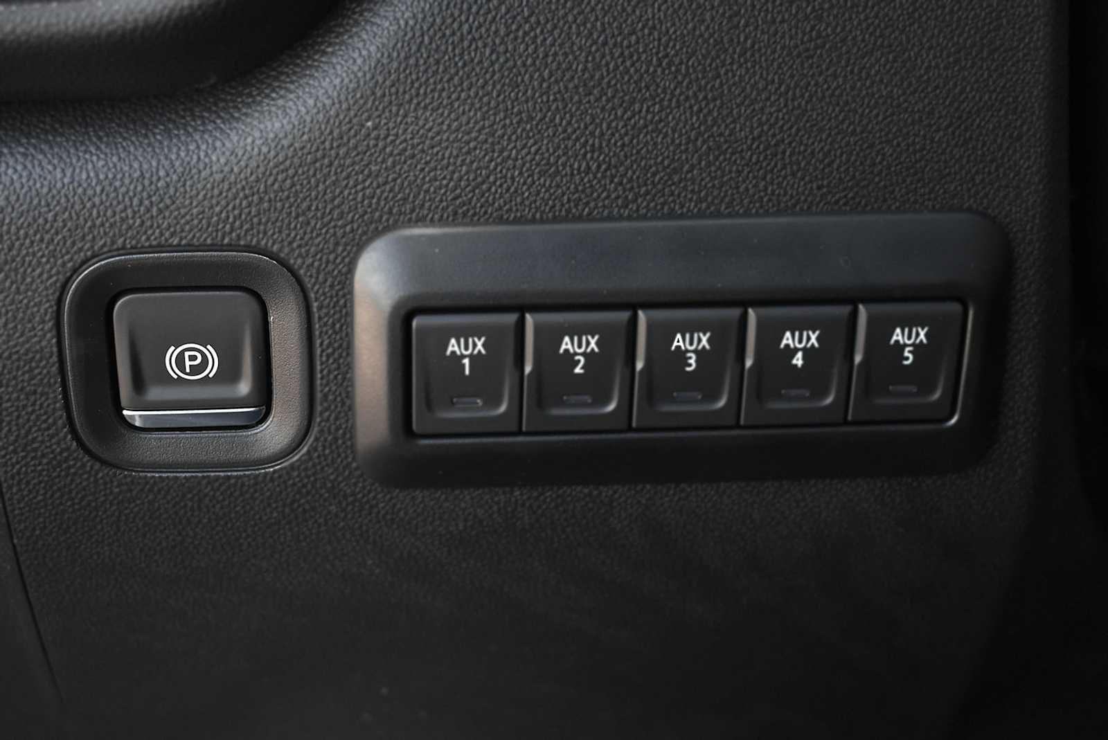 New 2026 Chevrolet Silverado 2500 Custom w/ Custom Value Package AWD/4WD image 20