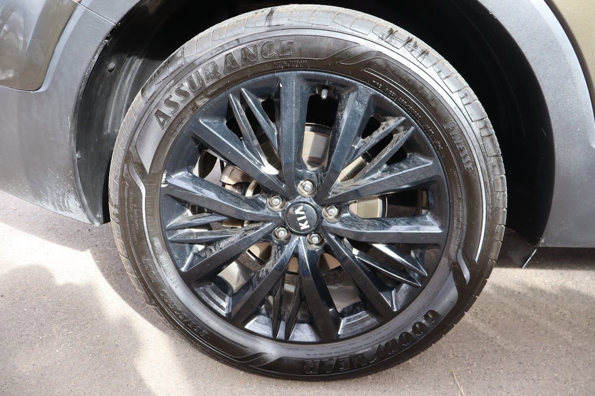 Used 2020 Kia Telluride SX w/ SX Prestige Package image 46