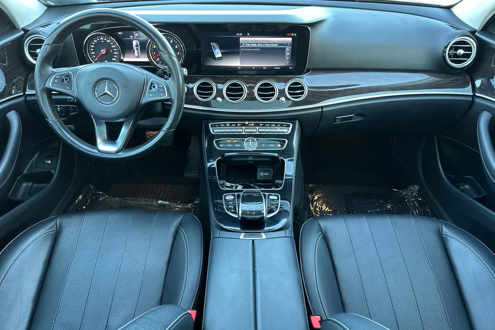 Used 2017 Mercedes-Benz E 400 4MATIC Wagon image 17