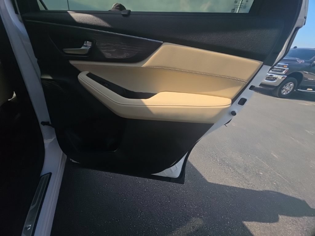 Certified 2023 Acura MDX w/ Advance Package AWD/4WD image 32
