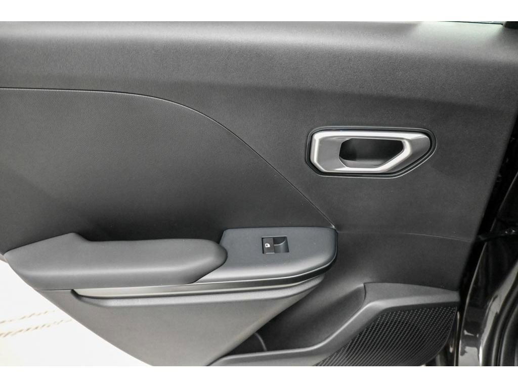 New 2026 Kia K4 FWD image 11