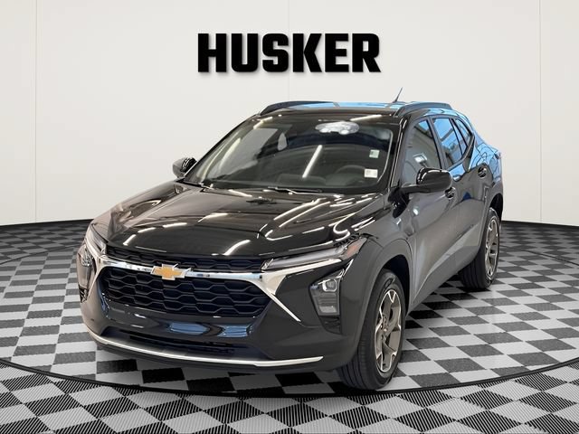 Certified 2025 Chevrolet Trax LT FWD image 6