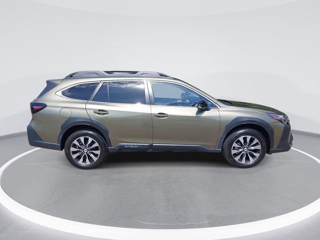 Used 2024 Subaru Outback Limited AWD/4WD image 4