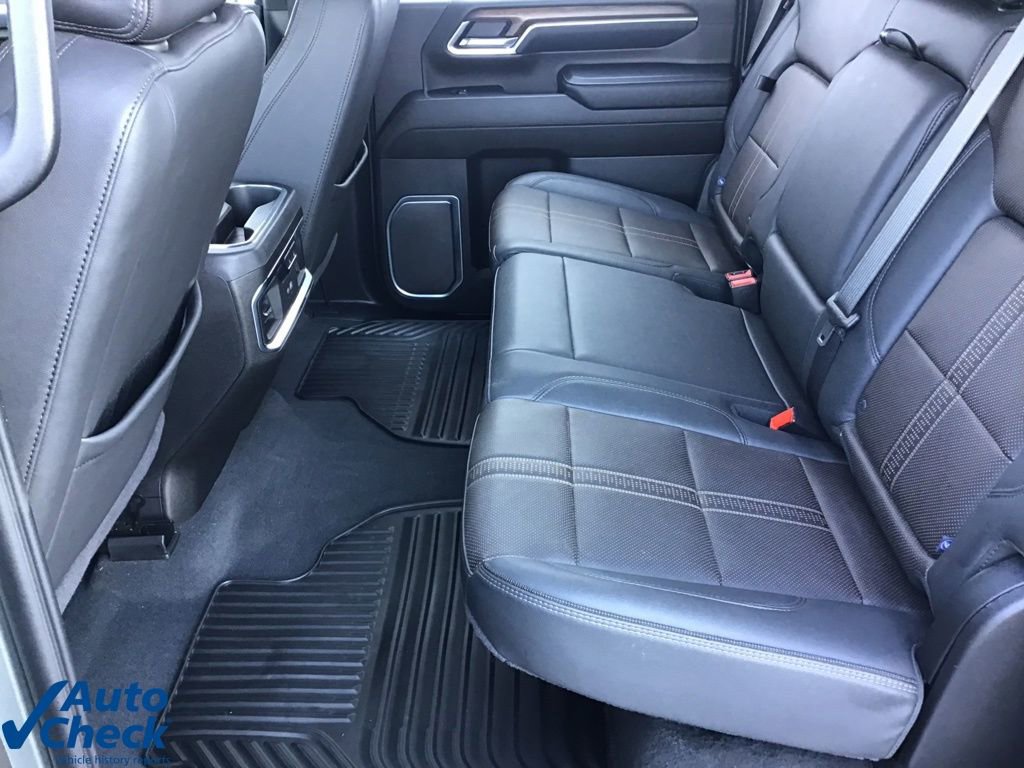 Used 2025 Chevrolet Silverado 3500 High Country w/ High Country Premium Package image 14