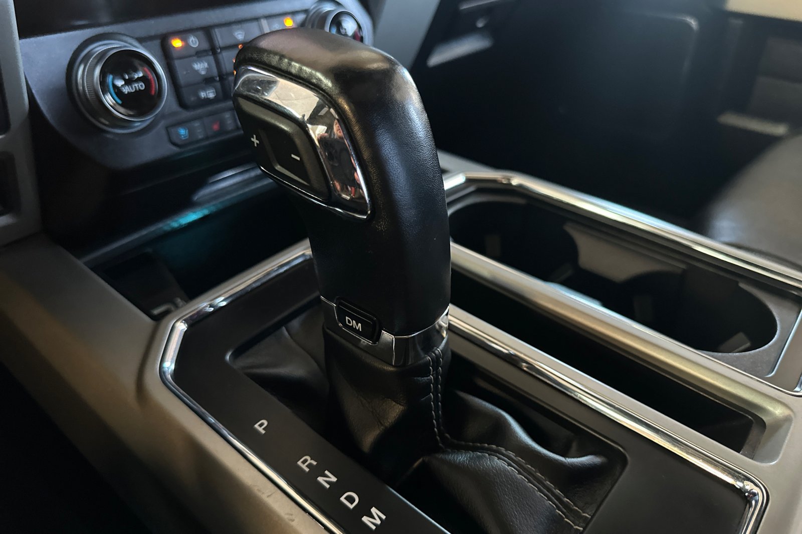 Used 2020 Ford F150 Lariat w/ Equipment Group 502A Luxury AWD/4WD image 20