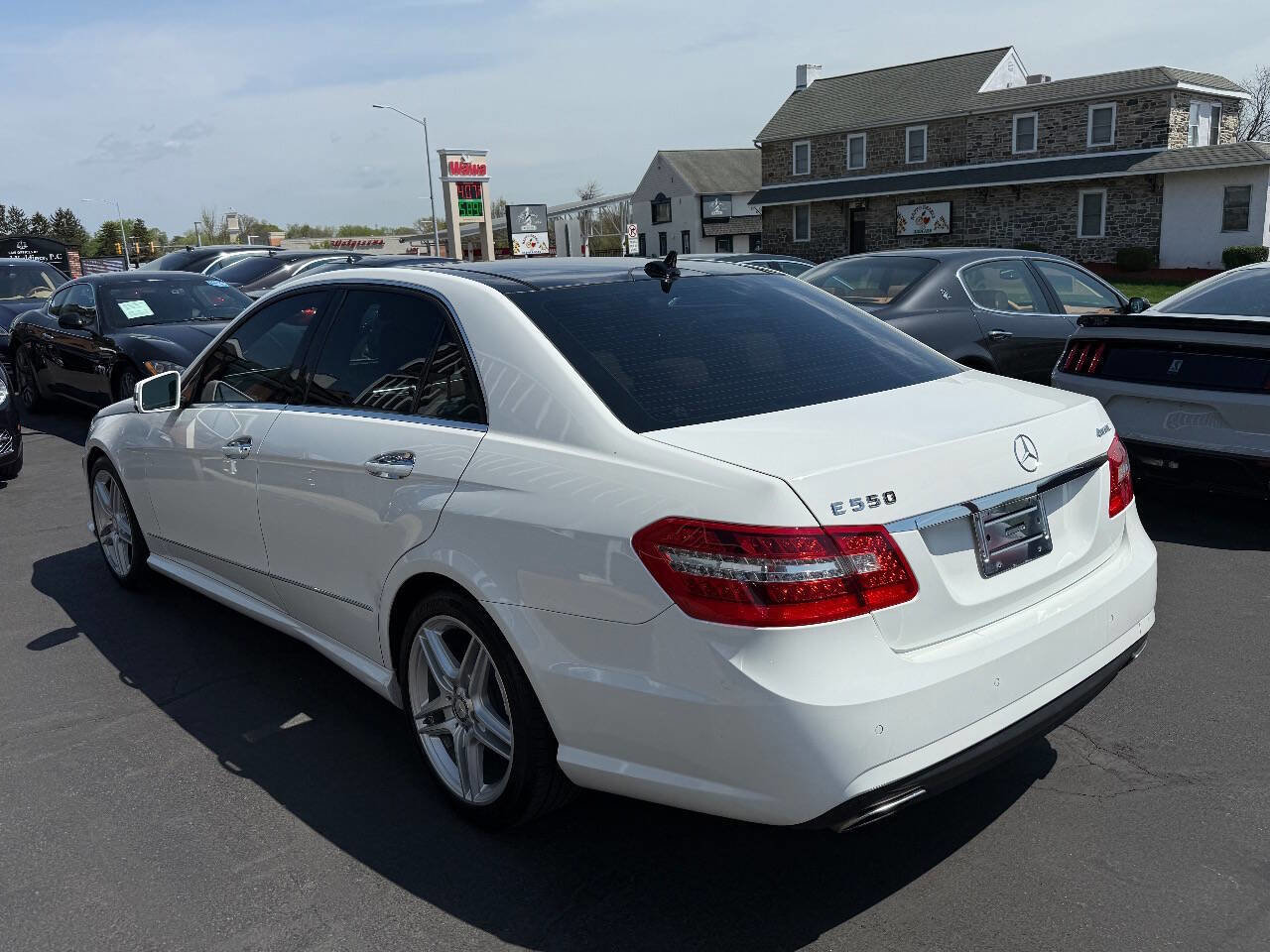 Used 2013 Mercedes-Benz E 550 4MATIC Sedan image 5