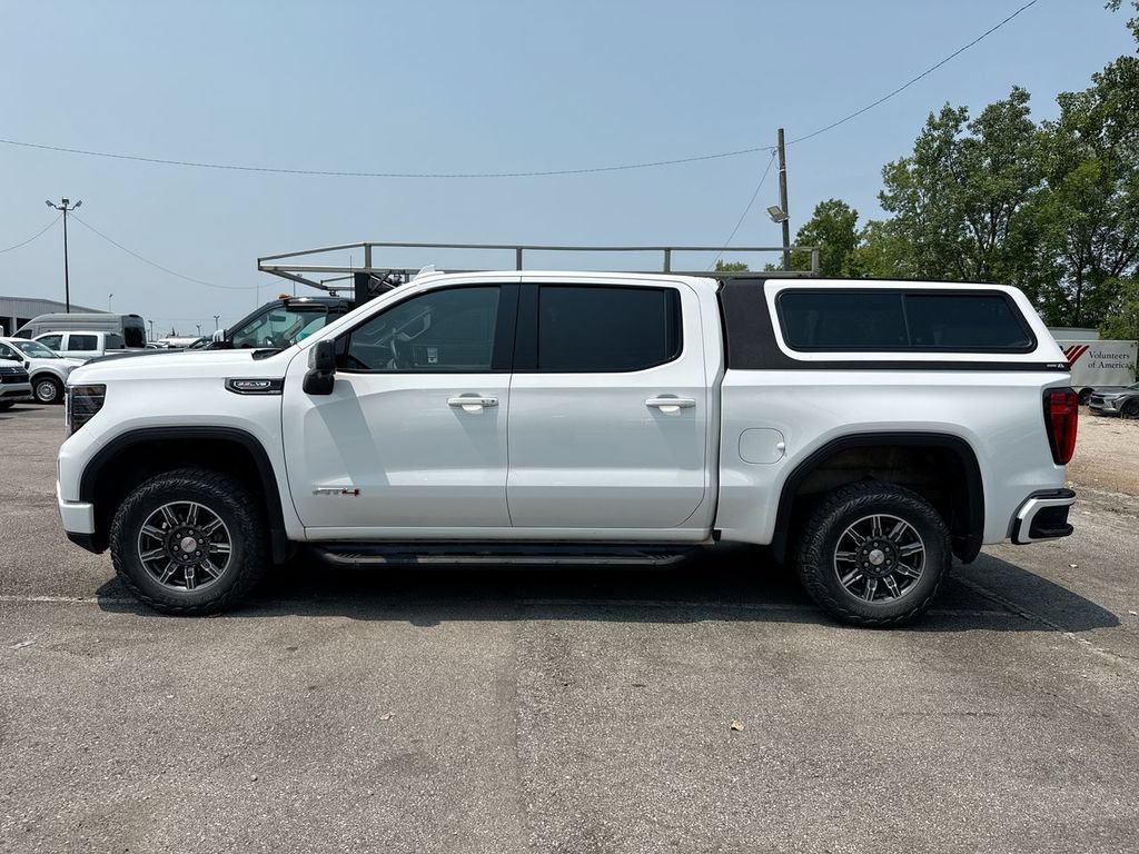 Used 2024 GMC Sierra 1500 AT4 w/ Technology Package AWD/4WD image 2