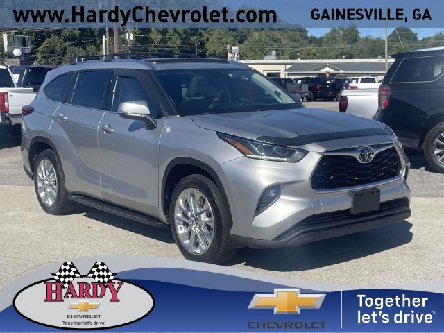 Used 2023 Toyota Highlander Limited