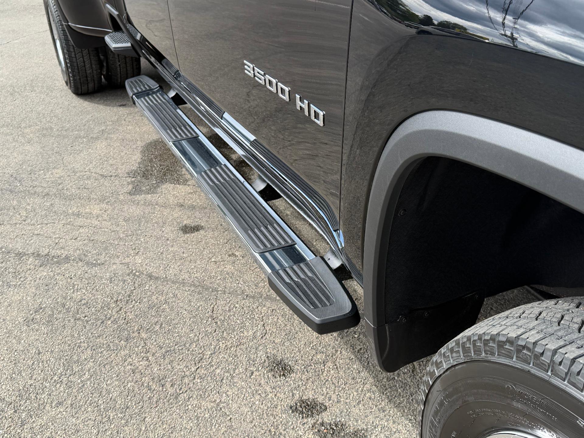 New 2026 Chevrolet Silverado 3500 LT w/ All Star Edition AWD/4WD image 16