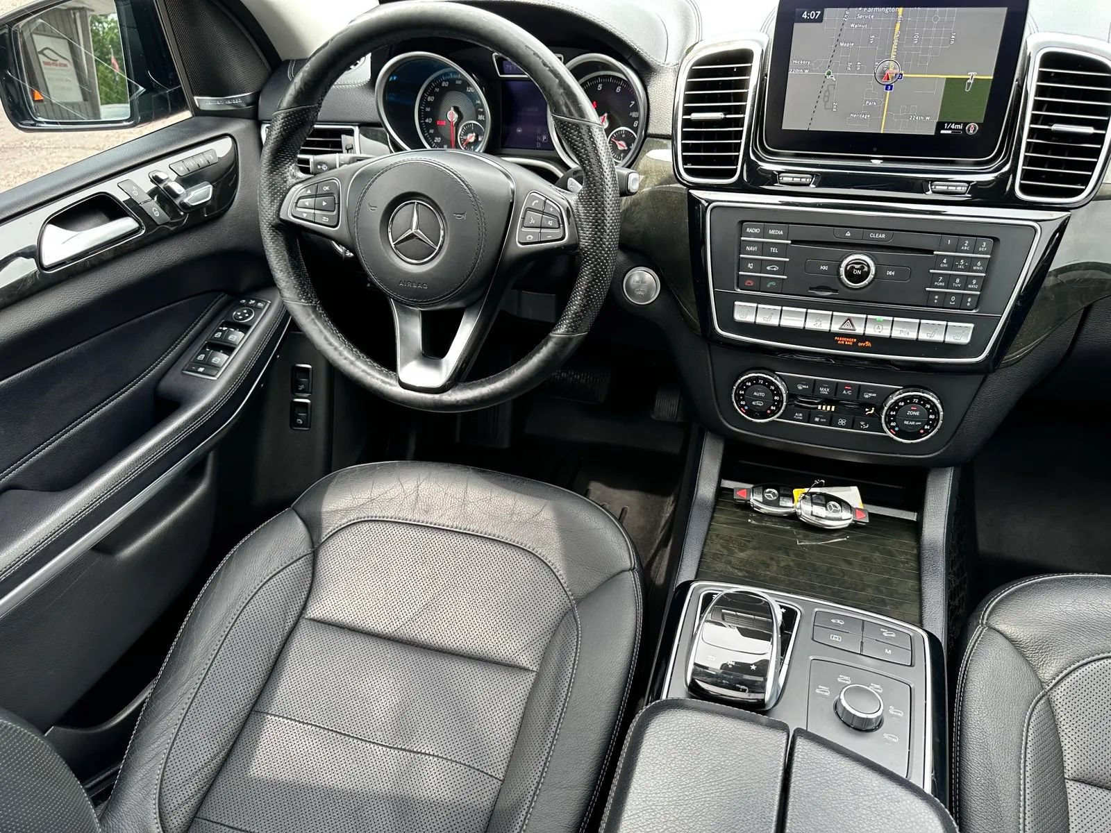 Used 2018 Mercedes-Benz GLS 550 4MATIC w/ Driver Assistance Package image 12