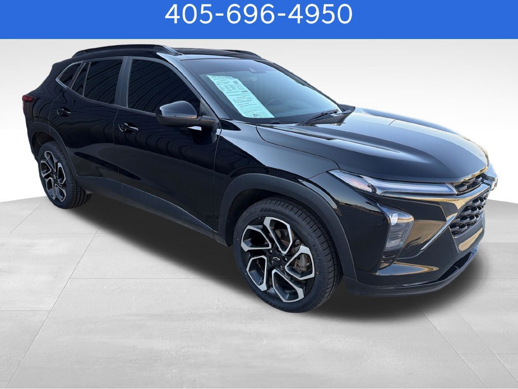 Used 2024 Chevrolet Trax RS w/ Sunroof Package FWD image 8