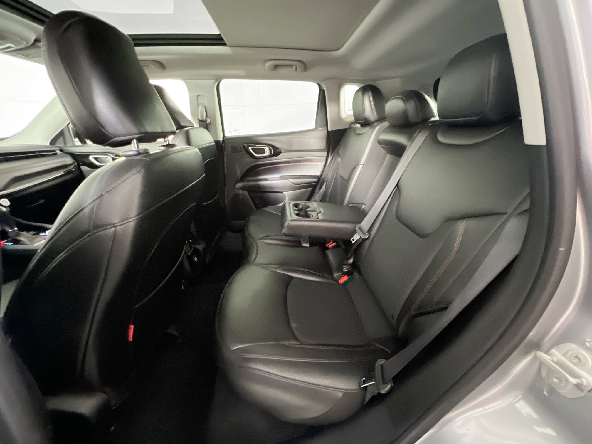 Used 2022 Jeep Compass Trailhawk w/ Sun and Sound Group image 24