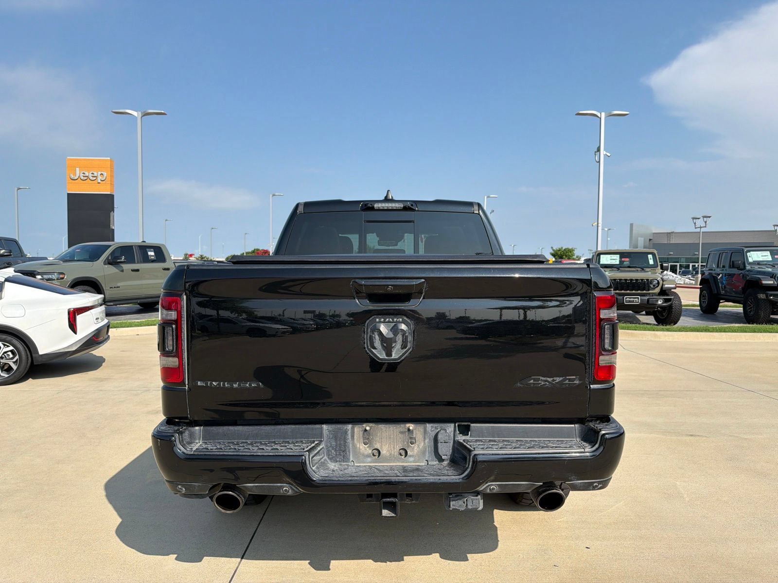 Used 2022 RAM 1500 Limited AWD/4WD image 4
