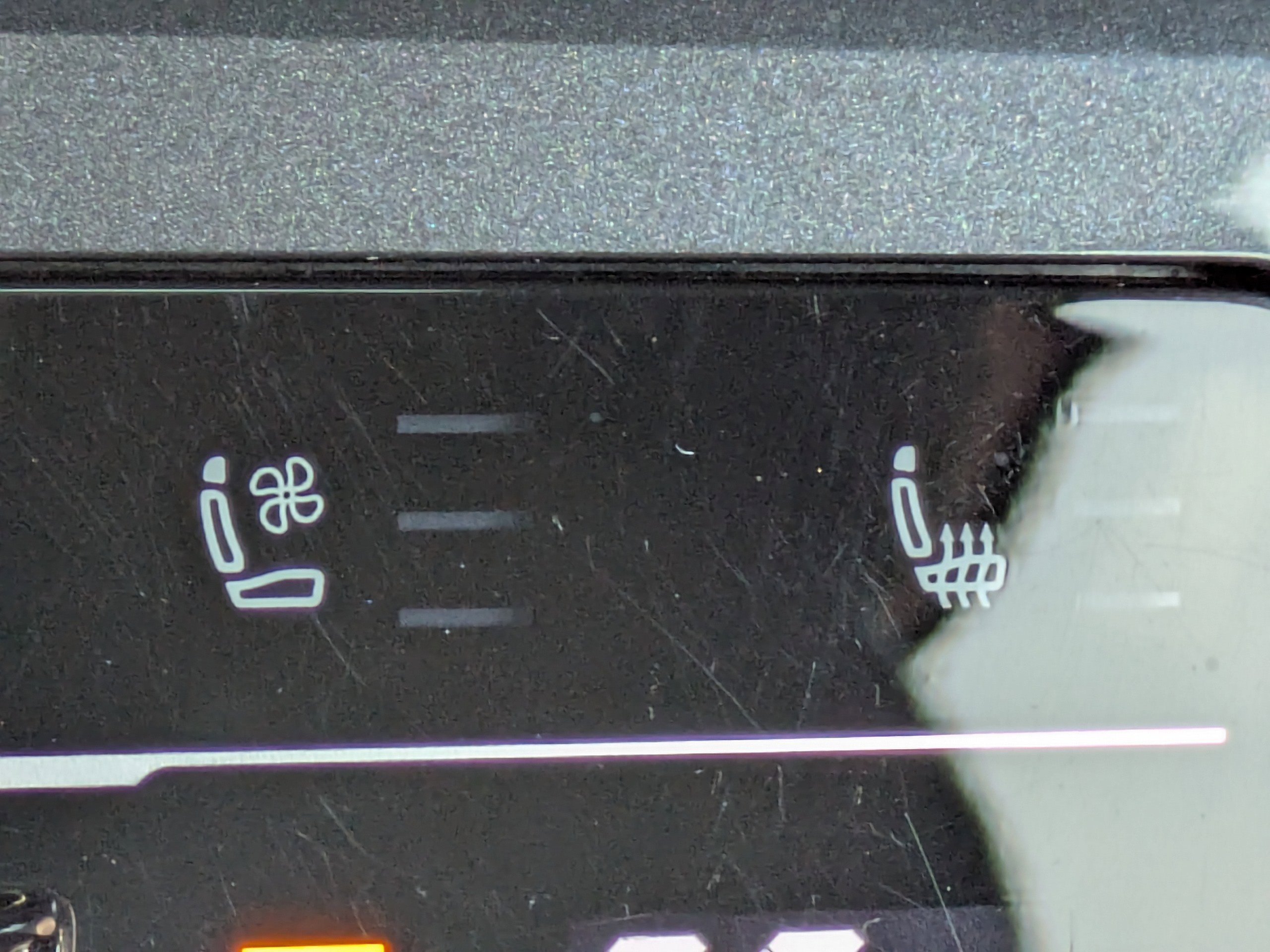 Certified 2024 Volkswagen Tiguan SEL R-Line AWD/4WD image 25