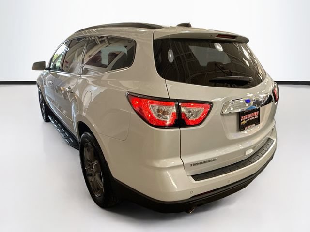 Used 2017 Chevrolet Traverse LT FWD image 8