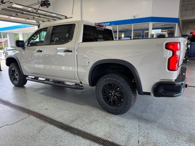 New 2026 Chevrolet Silverado 1500 ZR2 w/ Dark Appearance Package AWD/4WD image 5