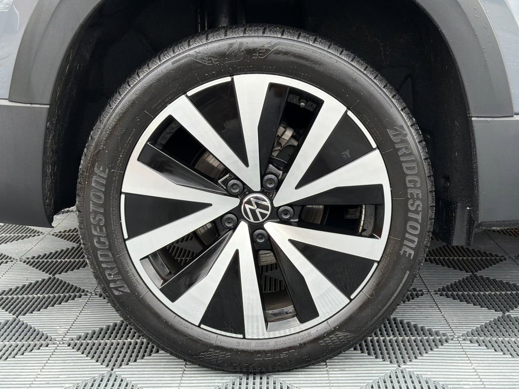 Used 2023 Volkswagen Taos SE image 18