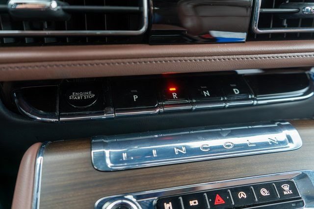 Used 2025 Lincoln Aviator Reserve w/ Illumination Package AWD/4WD image 29