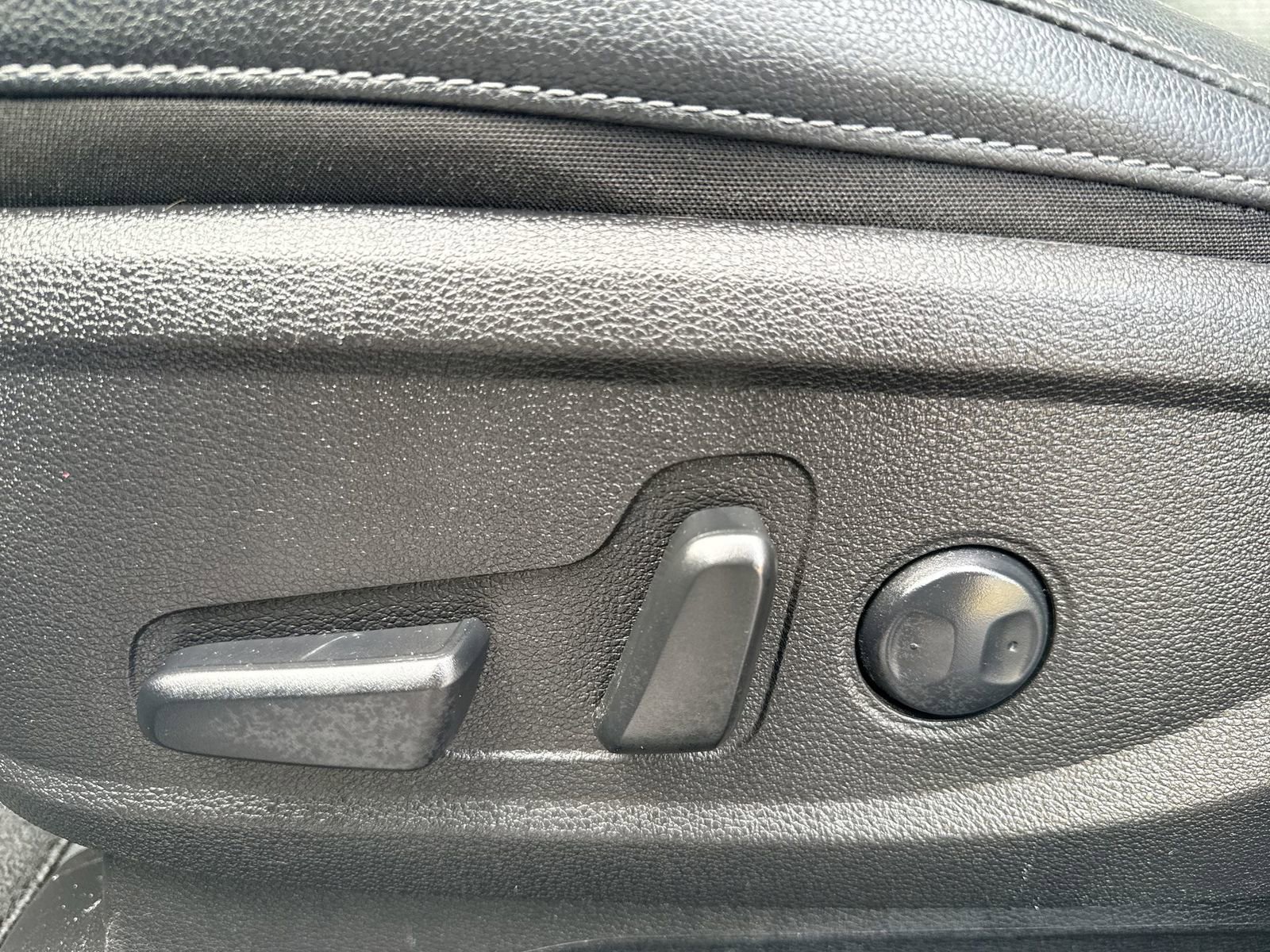 Used 2022 Kia Telluride EX image 13