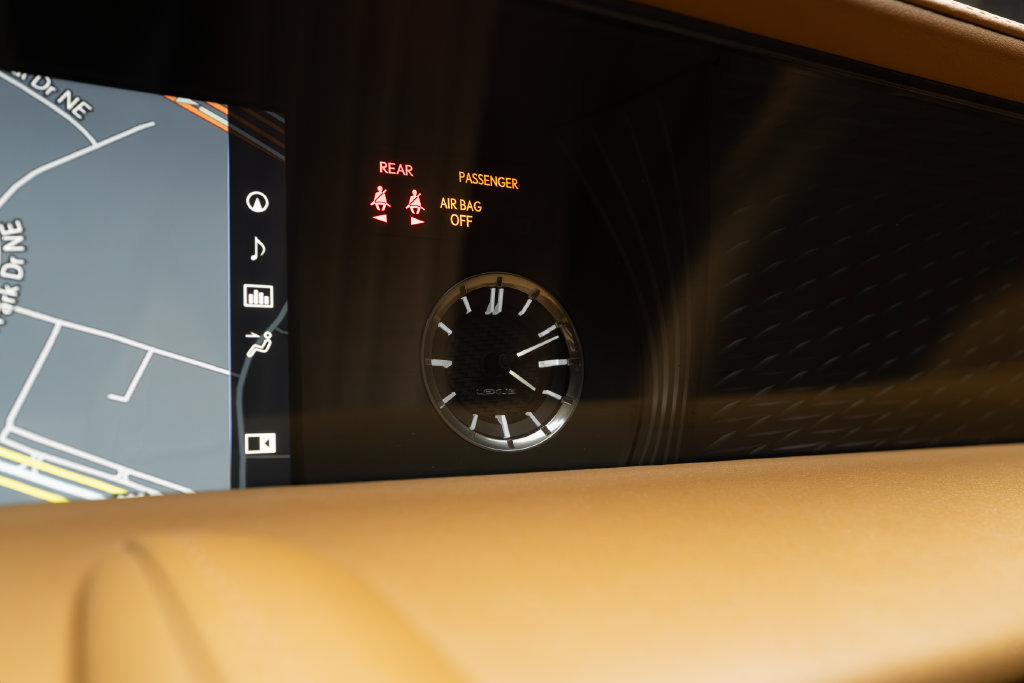 Used 2018 Lexus LC 500 Coupe w/ Sport Package RWD image 37