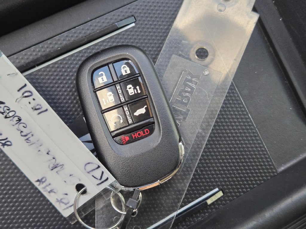 Used 2025 Honda Odyssey Elite image 29