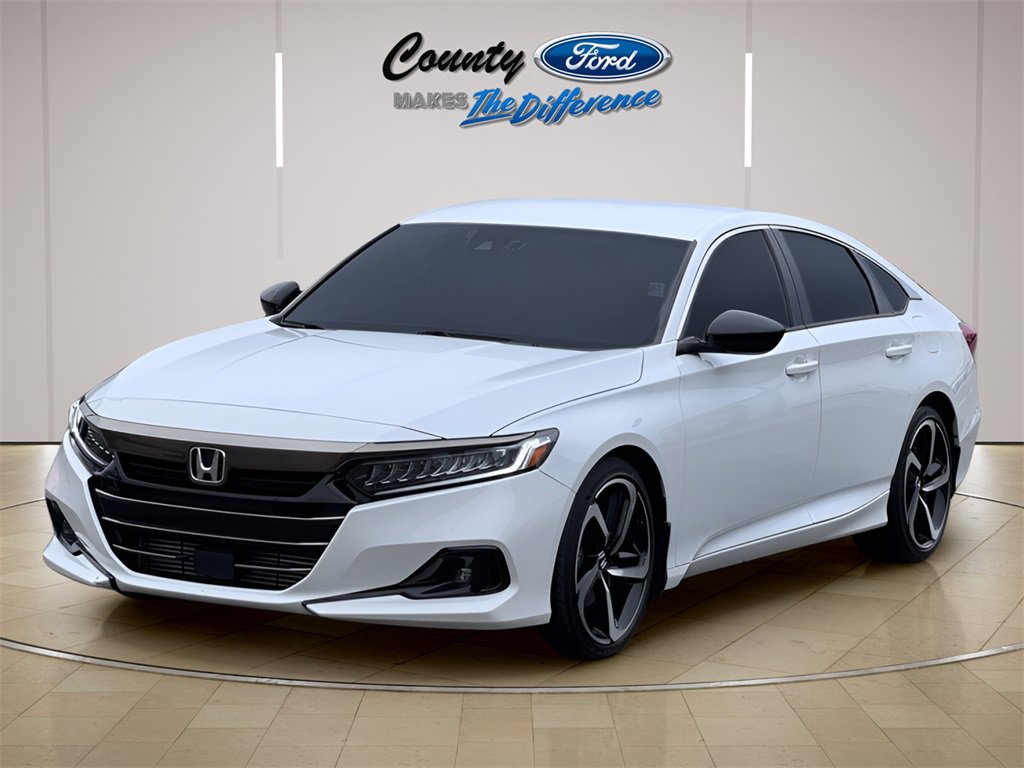 Used 2022 Honda Accord Sport image 2