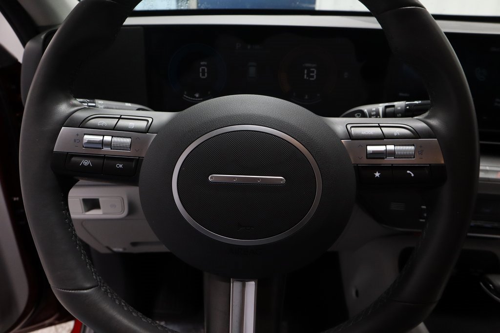 Certified 2025 Hyundai Kona SEL image 29