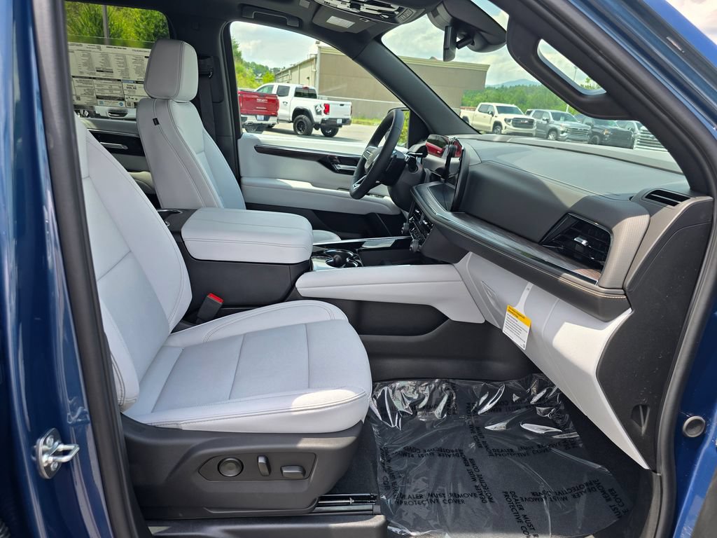 New 2026 Chevrolet Tahoe Premier w/ Sun And Tow Package AWD/4WD image 28