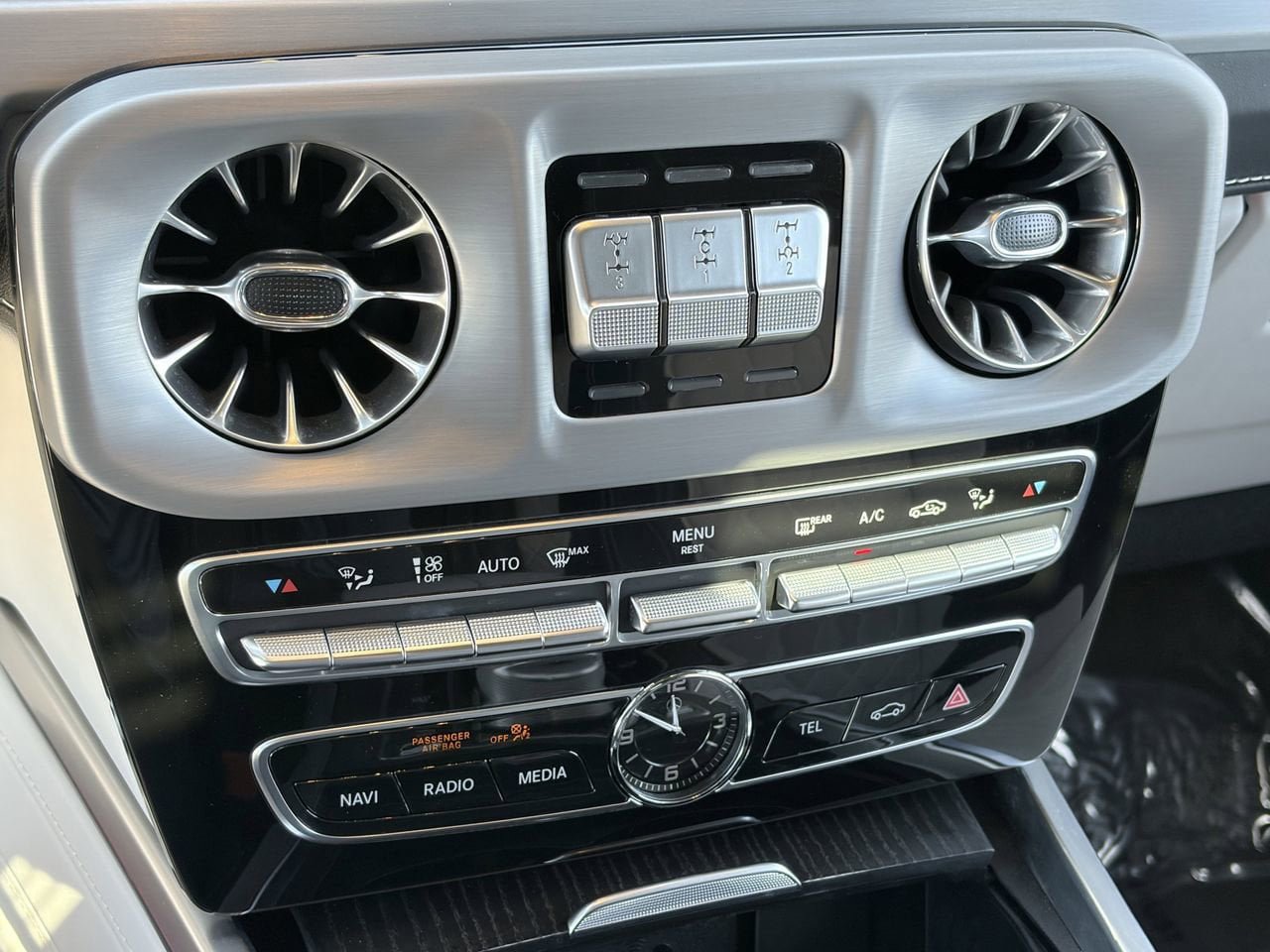 Used 2023 Mercedes-Benz G 550 image 30