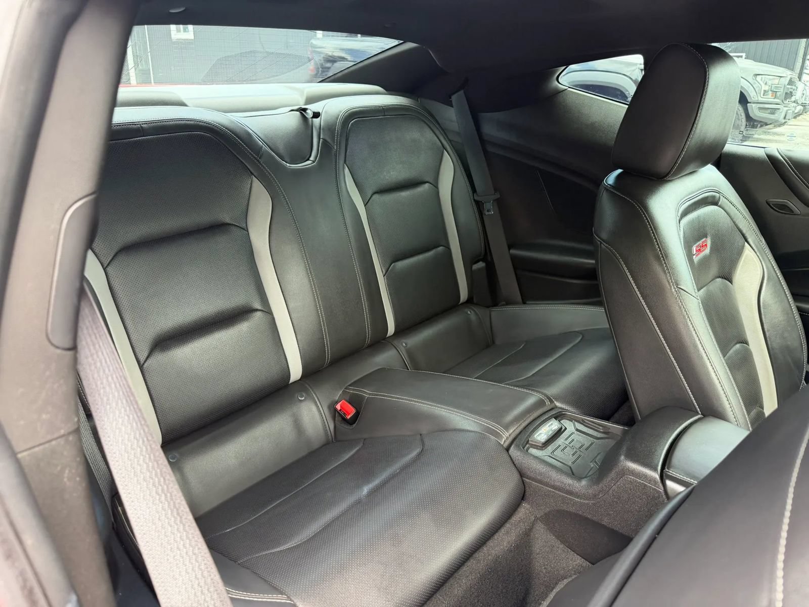 Used 2018 Chevrolet Camaro SS RWD image 16