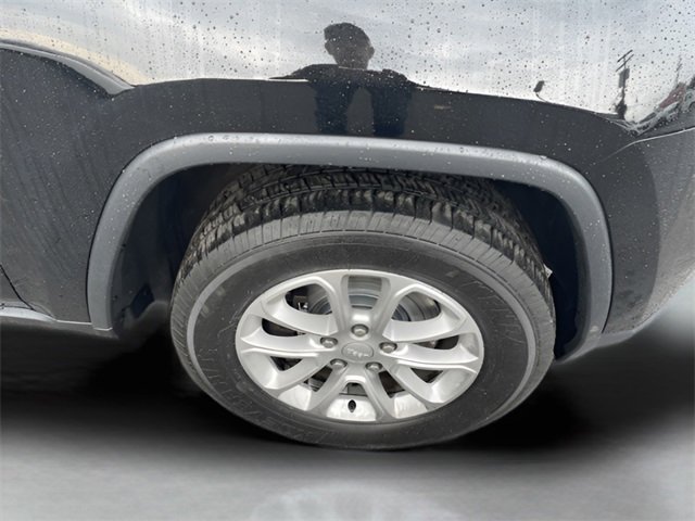 Used 2021 Jeep Grand Cherokee Laredo X image 22