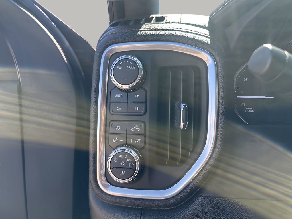 Used 2021 GMC Sierra 1500 AT4 image 28