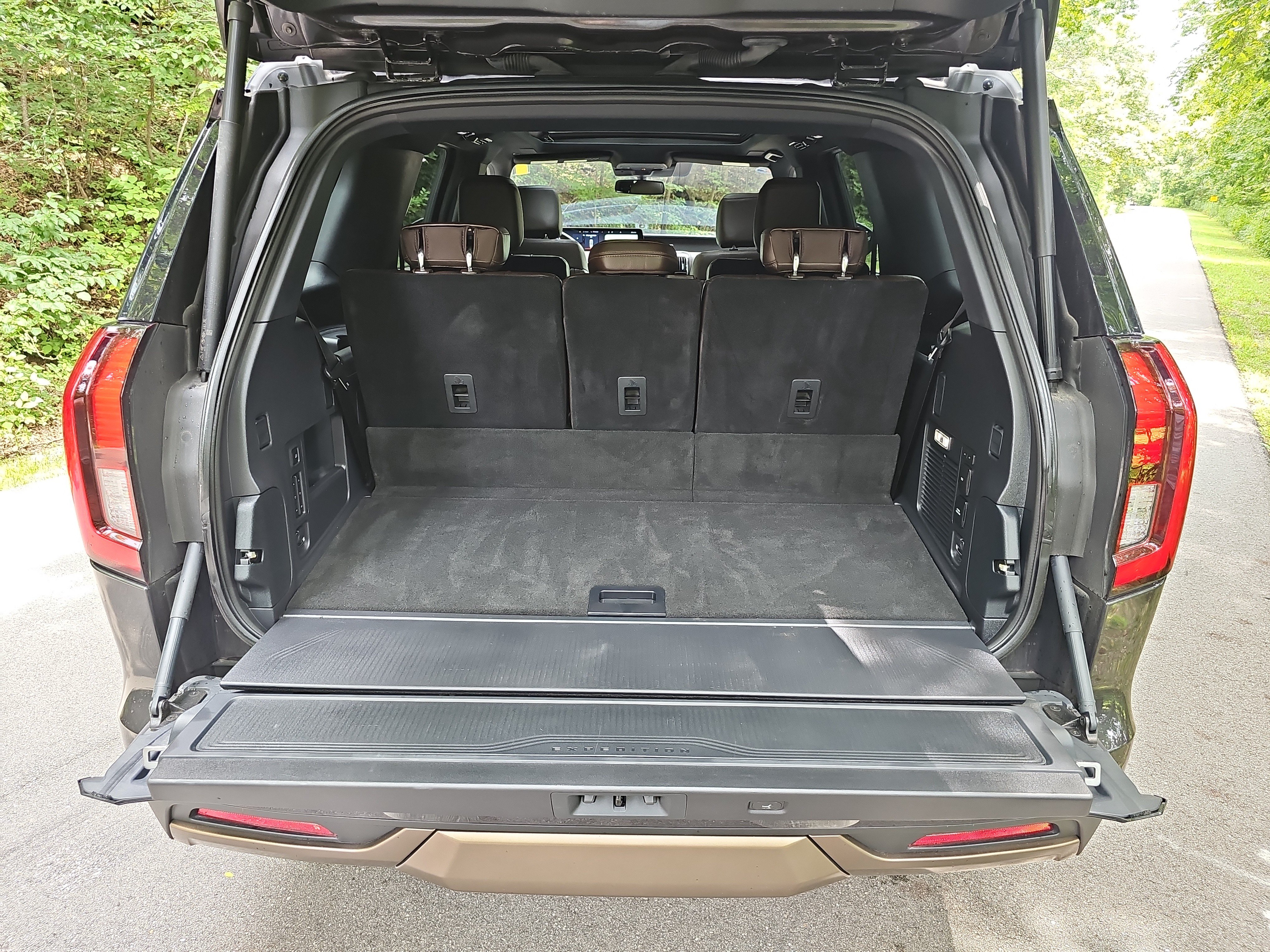 Used 2025 Ford Expedition King Ranch AWD/4WD image 11