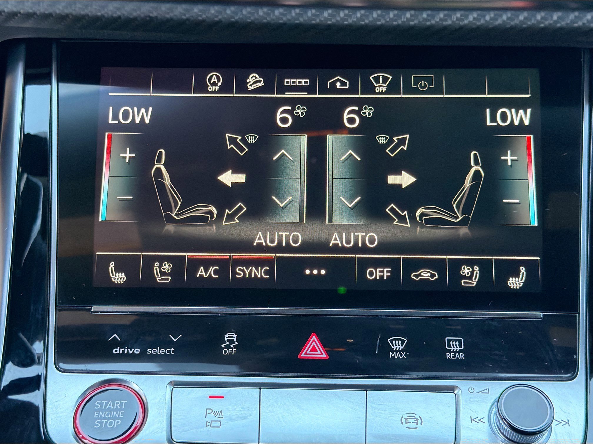 Used 2022 Audi RS Q8 AWD/4WD image 33