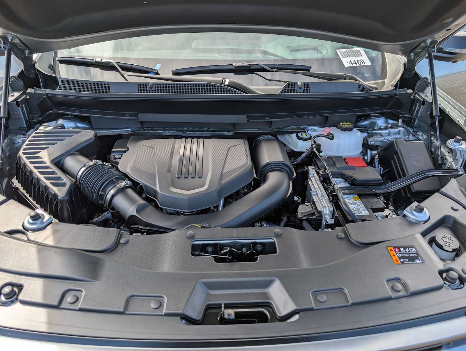 New 2026 GMC Acadia AT4 w/ Luxury Package AWD/4WD image 11